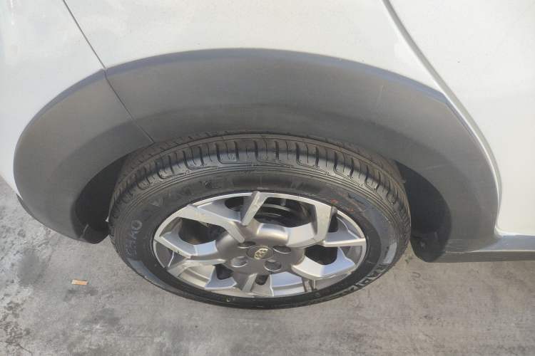 Used Geely Auto Vision X1 2017 1.3L Automatic Fun Edition Right Rear Wheel Hub