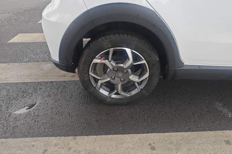 Used Geely Auto Vision X1 2017 1.3L Automatic Player Edition Right Rear Wheel Hub