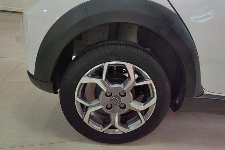 Used Geely Auto Vision X1 2017 1.3L Automatic Player Edition Right Rear Wheel Hub