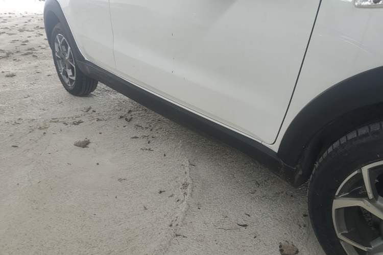 Used Geely Auto Vision X1 2017 1.3L Manual Frenzy Edition Right Side Sill