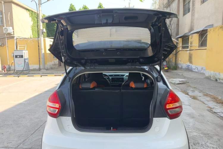 Used Geely Auto Vision X1 2017 1.3L Automatic Fun Edition Trunk