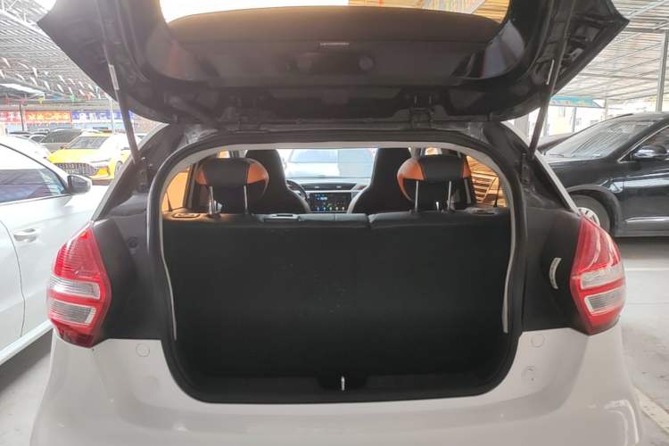 Used Geely Auto Vision X1 2017 1.3L Automatic Player Edition Trunk