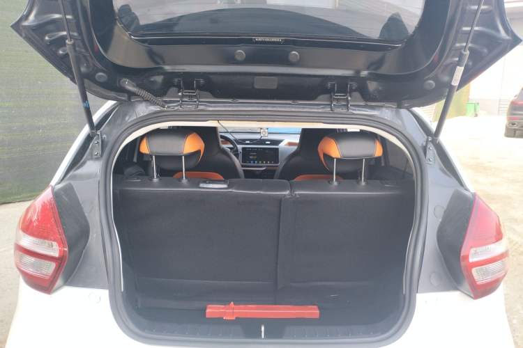 Used Geely Auto Vision X1 2017 1.3L Automatic Player Edition Trunk