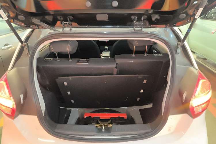 Used Geely Auto Vision X1 2017 1.3L Manual Frenzy Edition Trunk