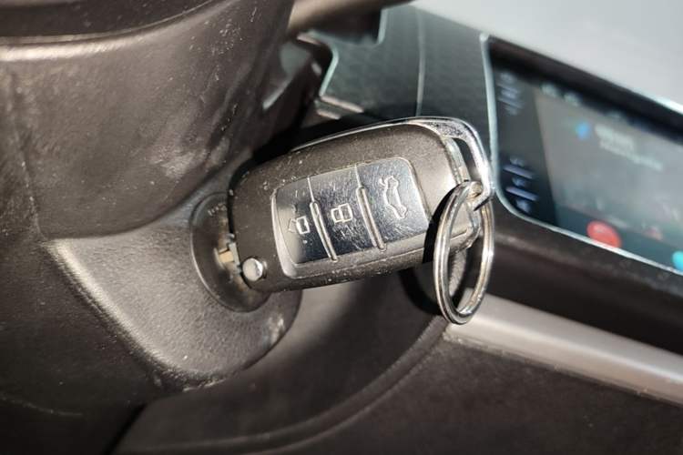 Used Geely Auto Vision X1 2017 1.3L Automatic Player Edition Vehicle Key