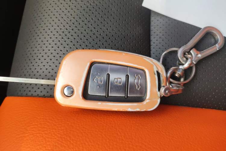 Used Geely Auto Vision X1 2017 1.3L Automatic Player Edition Vehicle Key
