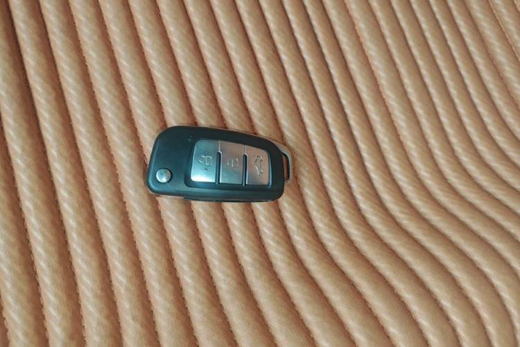 Used Geely Auto Vision X1 2017 1.3L Automatic Player Edition Vehicle Key