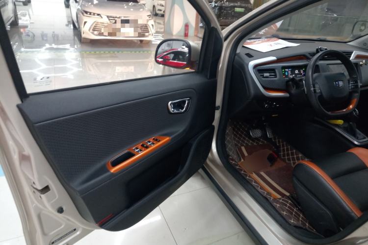 Used Geely Auto Vision X1 2017 1.3L Automatic Player Edition Driver Seat
