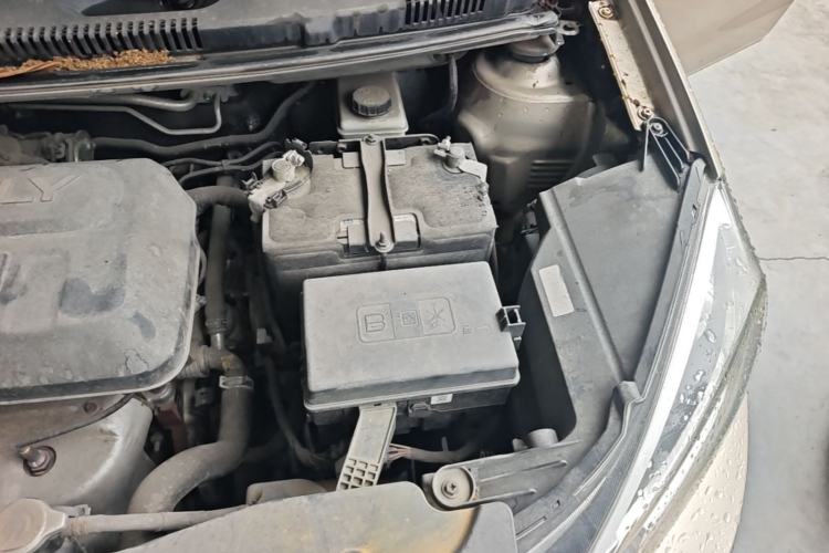 Used Geely Auto Vision X1 2017 1.3L Automatic Fun Edition Engine Bay Left