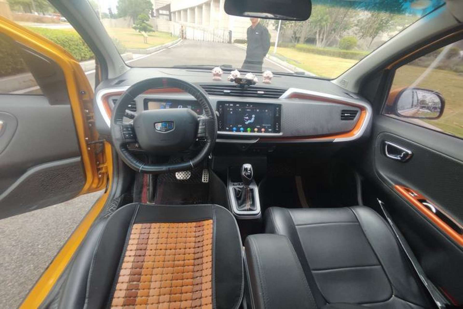 Used Geely Auto Vision X1 2017 1.3L Automatic Player Edition Exterior 2