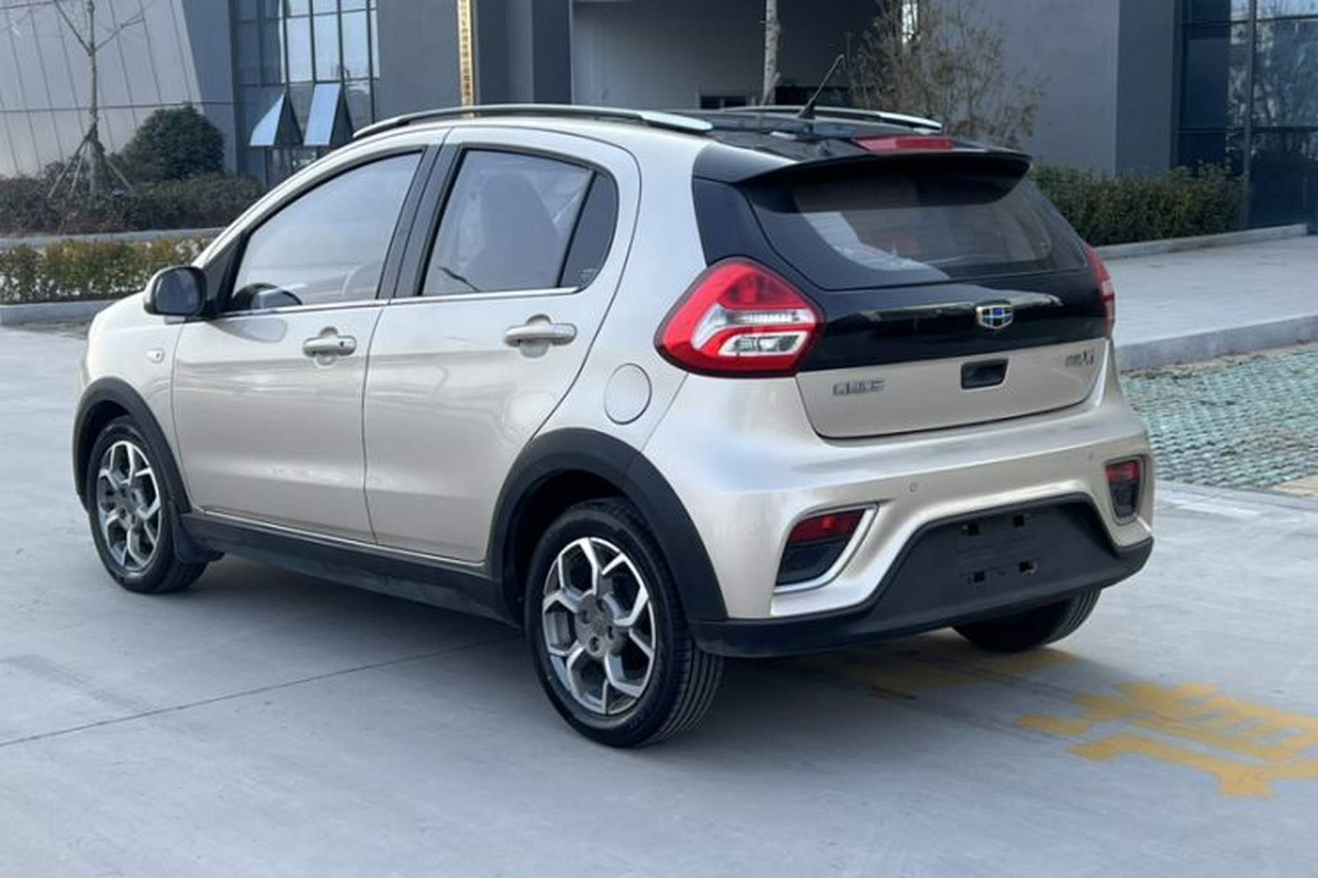 Used Geely Auto Vision X1 2017 1.3L Automatic Player Edition Exterior 2
