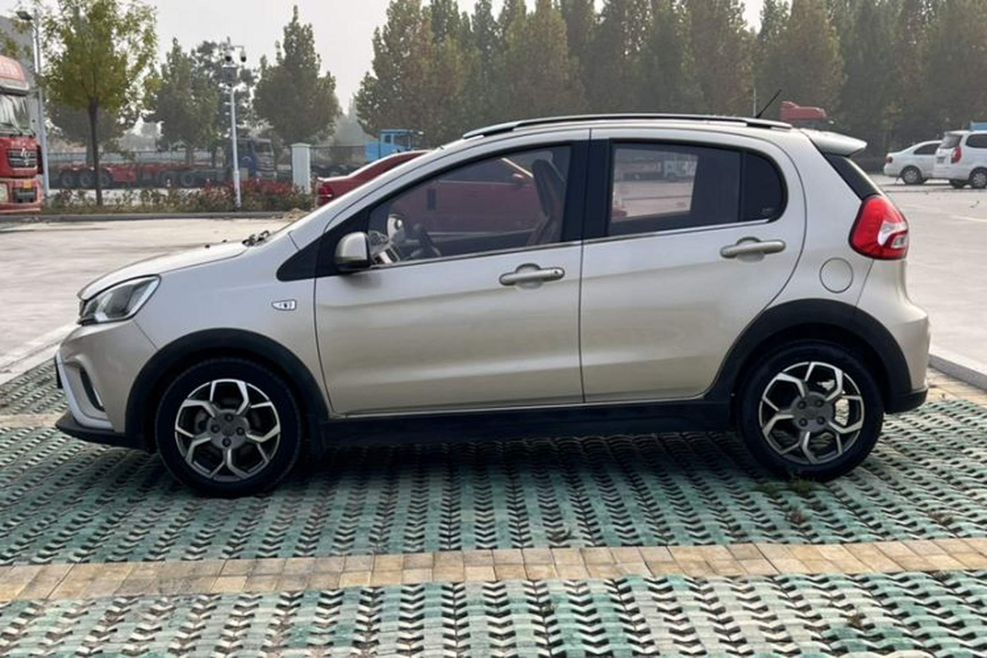 Used Geely Auto Vision X1 2017 1.3L Automatic Player Edition Exterior 3