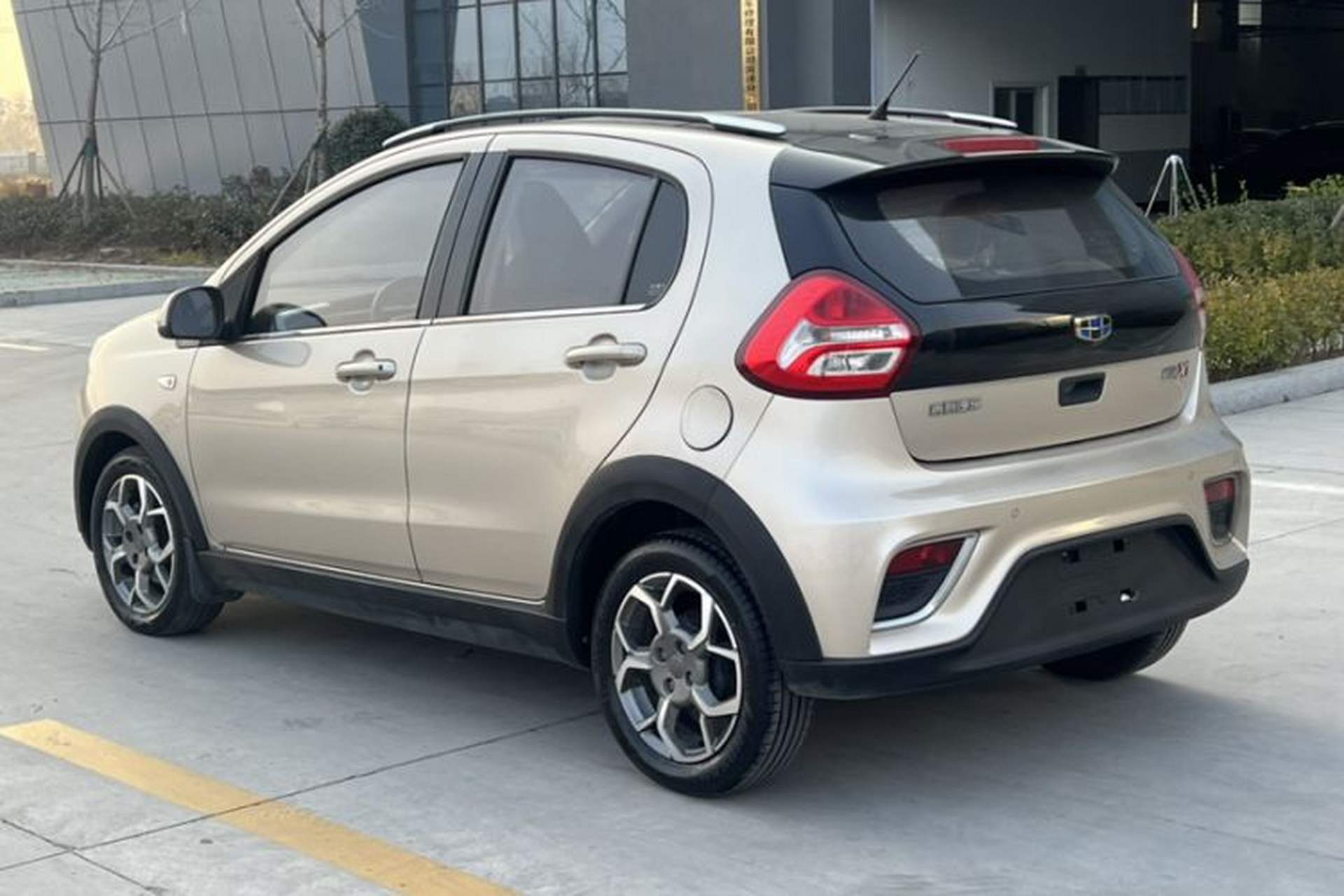 Used Geely Auto Vision X1 2017 1.3L Automatic Player Edition Exterior 6
