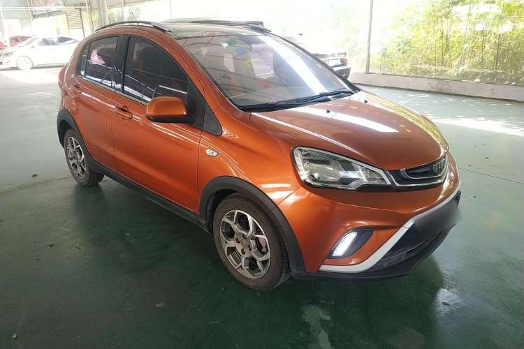 Used Geely Auto Vision X1 2017 1.3L Automatic Player Edition Front Right 45 Deg