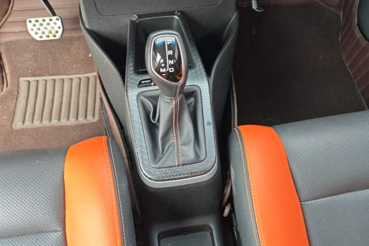 Used Geely Auto Vision X1 2017 1.3L Automatic Player Edition Gear Lever