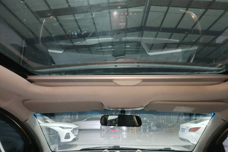 Used Geely Auto Vision X1 2017 1.3L Automatic Player Edition Headliner