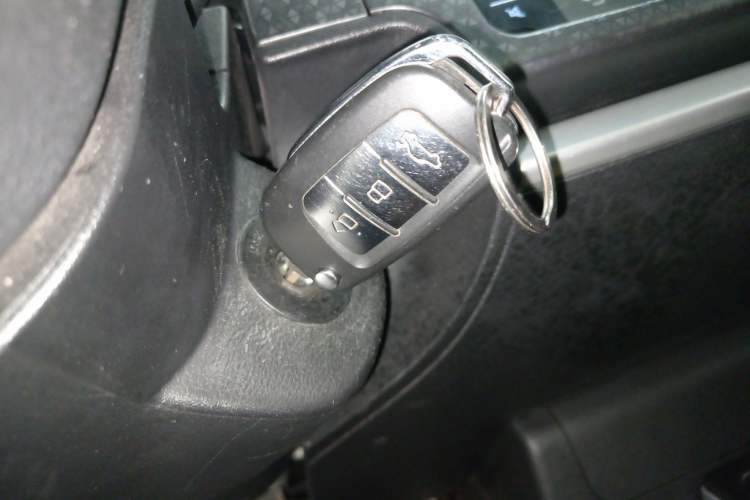 Used Geely Auto Vision X1 2017 1.3L Automatic Player Edition Interior 1