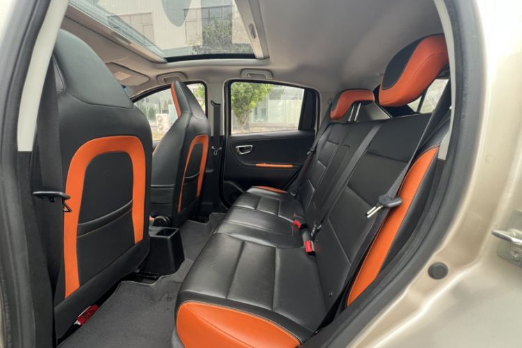 Used Geely Auto Vision X1 2017 1.3L Automatic Player Edition Interior 3