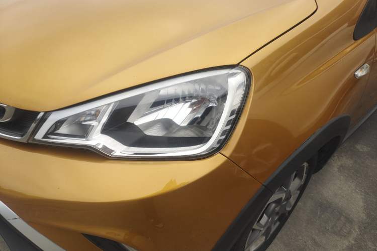 Used Geely Auto Vision X1 2017 1.3L Automatic Fun Edition Left Front Headlight