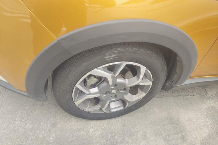 Used Geely Auto Vision X1 2017 1.3L Automatic Fun Edition Left Front Wheel Hub