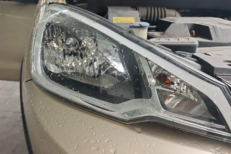 Used Geely Auto Vision X1 2017 1.3L Automatic Fun Edition Right Front Headlight