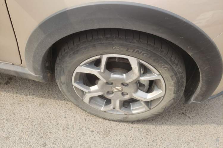 Used Geely Auto Vision X1 2017 1.3L Automatic Player Edition Right Front Wheel Hub