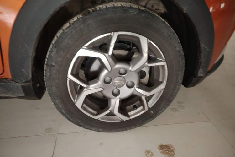 Used Geely Auto Vision X1 2017 1.3L Manual Frenzy Edition Right Front Wheel Hub