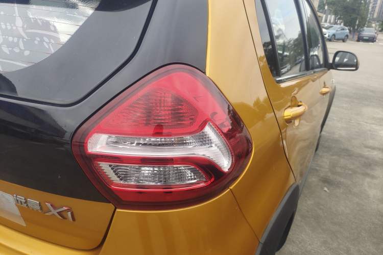 Used Geely Auto Vision X1 2017 1.3L Automatic Fun Edition Right Rear Taillight