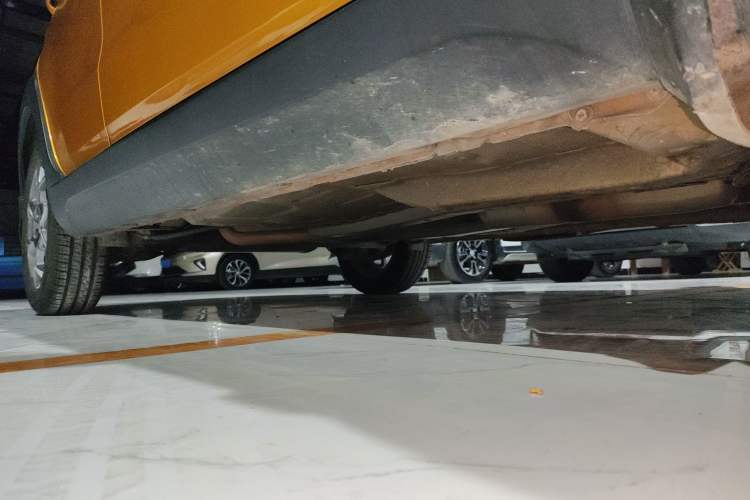 Used Geely Auto Vision X1 2017 1.3L Automatic Player Edition Right Side Sill