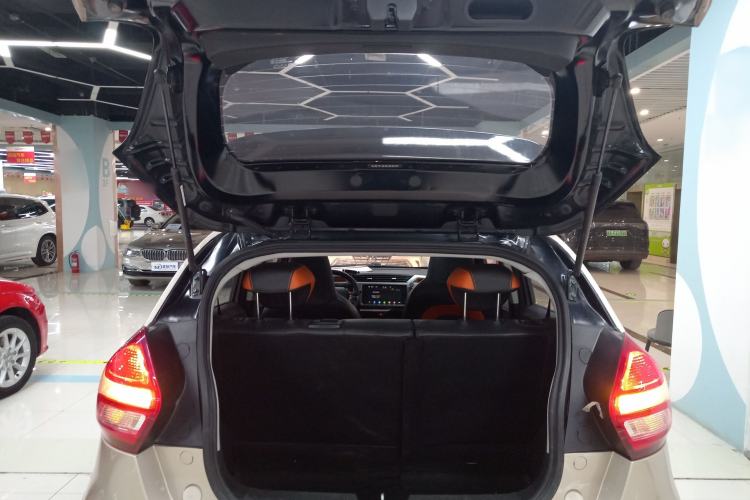 Used Geely Auto Vision X1 2017 1.3L Automatic Player Edition Trunk