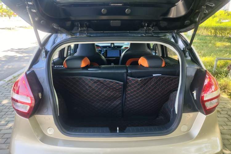Used Geely Auto Vision X1 2017 1.3L Automatic Fun Edition Trunk