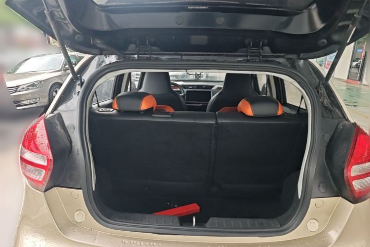 Used Geely Auto Vision X1 2017 1.3L Automatic Fun Edition Trunk