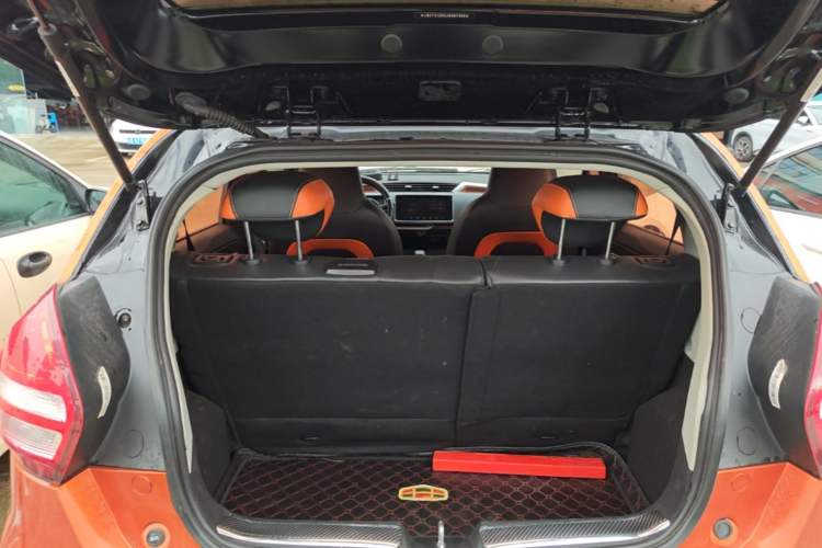 Used Geely Auto Vision X1 2017 1.3L Manual Frenzy Edition Trunk