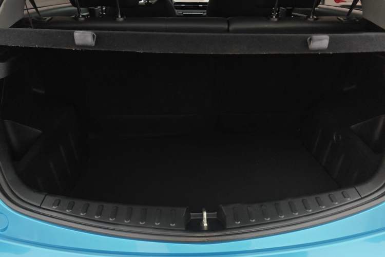 Used Geely Auto Vision X3 2021 PRO 1.5L Manual Elite Model Trunk