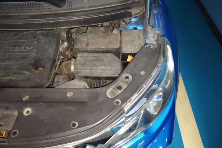 Used Geely Auto Vision X3 2017 1.5L Manual Elite Model Engine Bay Left