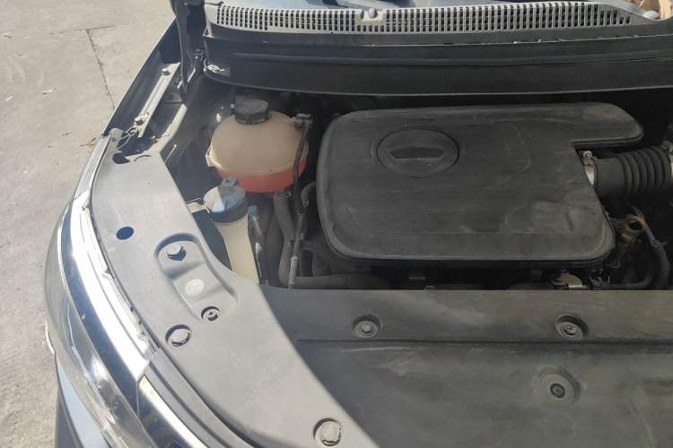 Used Geely Auto Vision X3 2017 1.5L Automatic Luxury Model Engine Bay Right