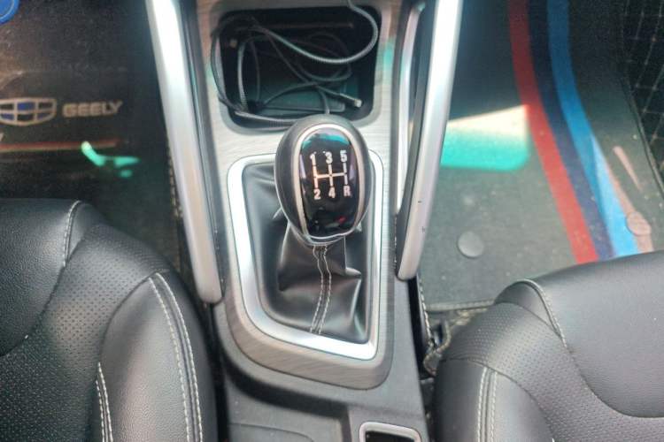 Used Geely Auto Vision X3 2017 1.5L Manual Elite Model Gear Lever