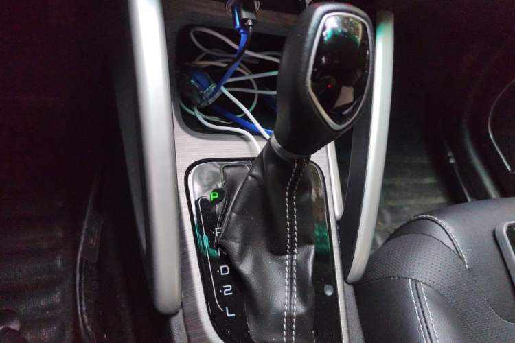 Used Geely Auto Vision X3 2017 1.5L Automatic Luxury Model Gear Lever