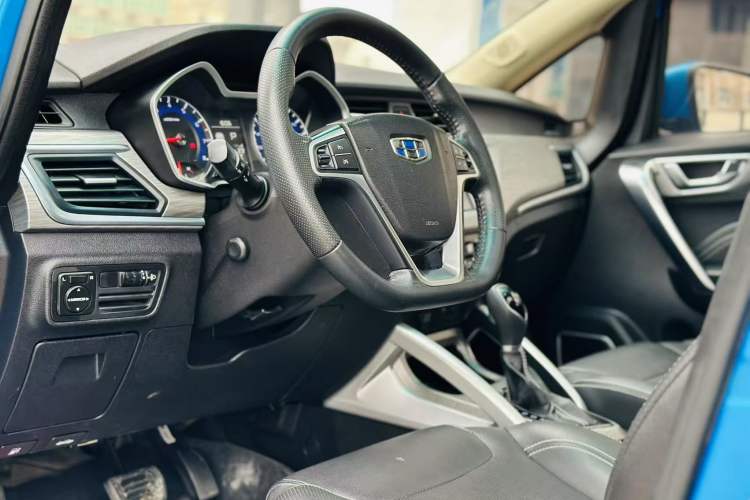 Used Geely Auto Vision X3 2017 1.5L Automatic Luxury Model Interior 4