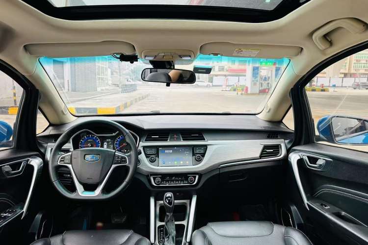 Used Geely Auto Vision X3 2017 1.5L Automatic Luxury Model Interior 5