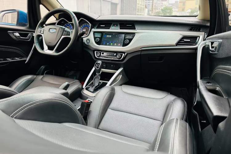 Used Geely Auto Vision X3 2017 1.5L Automatic Luxury Model Interior 6