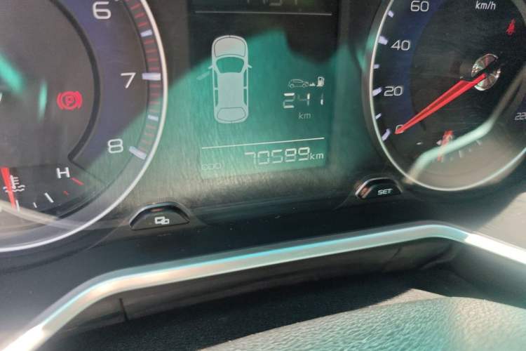 Used Geely Auto Vision X3 2017 1.5L Manual Elite Model Odometer Close Up