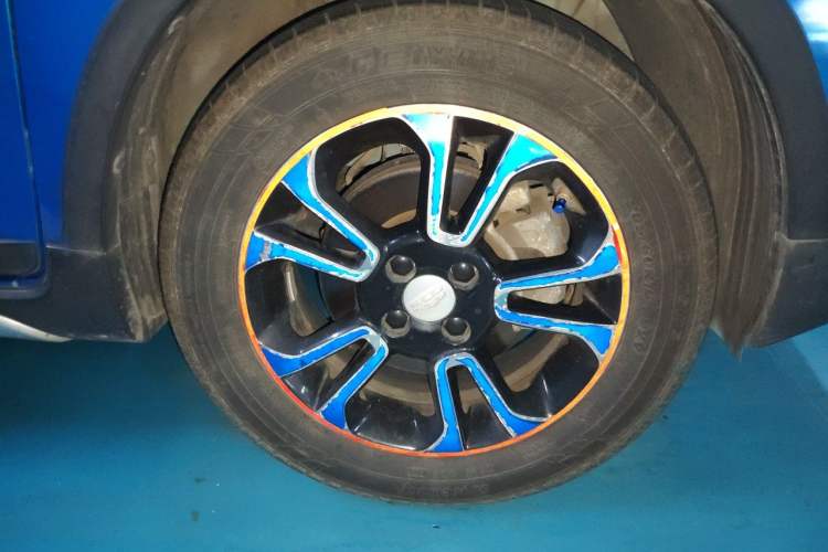 Used Geely Auto Vision X3 2017 1.5L Manual Elite Model Right Front Wheel Hub