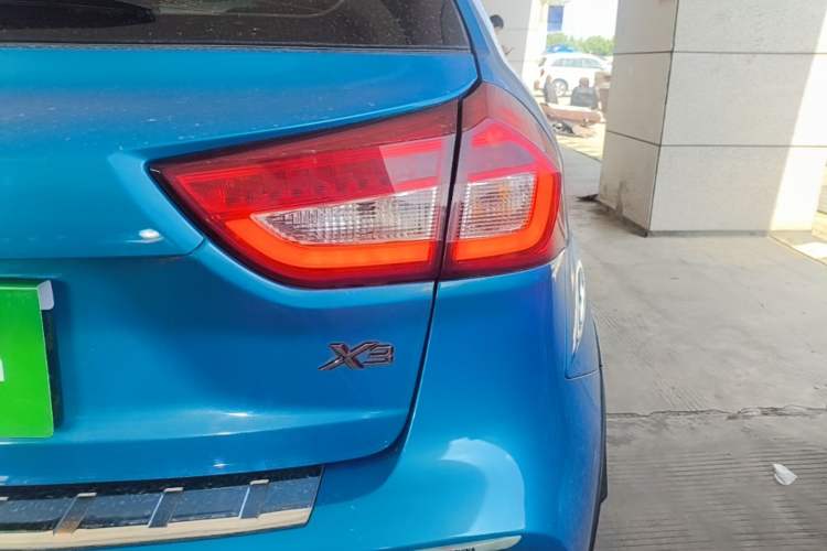Used Geely Auto Vision X3 2017 1.5L Automatic Luxury Model Right Rear Taillight