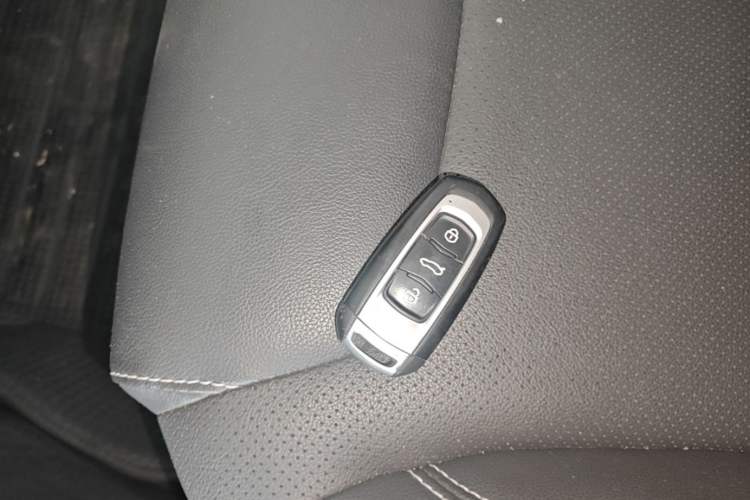 Used Geely Auto Vision X3 2017 1.5L Automatic Luxury Model Vehicle Key