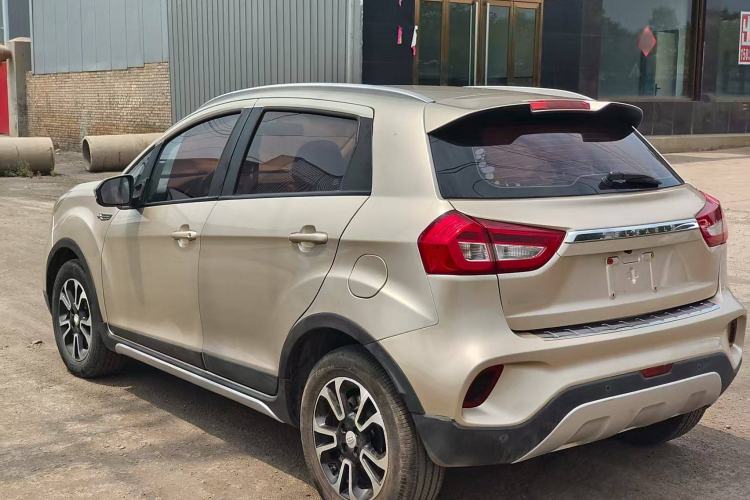 Used Geely Auto Vision X3 2017 1.5L Automatic Elite Model Exterior 3
