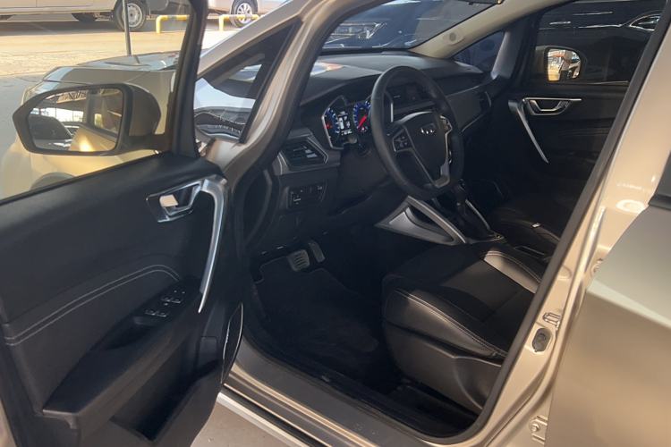 Used Geely Auto Vision X3 2017 1.5L Automatic Elite Model Interior 2