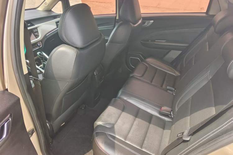 Used Geely Auto Vision X3 2017 1.5L Automatic Elite Model Interior 3