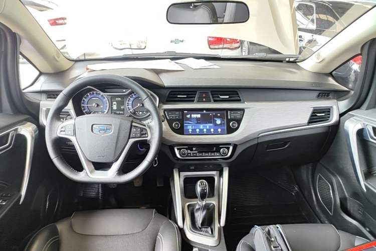 Used Geely Auto Vision X3 2017 1.5L Manual Luxury Model Center Console