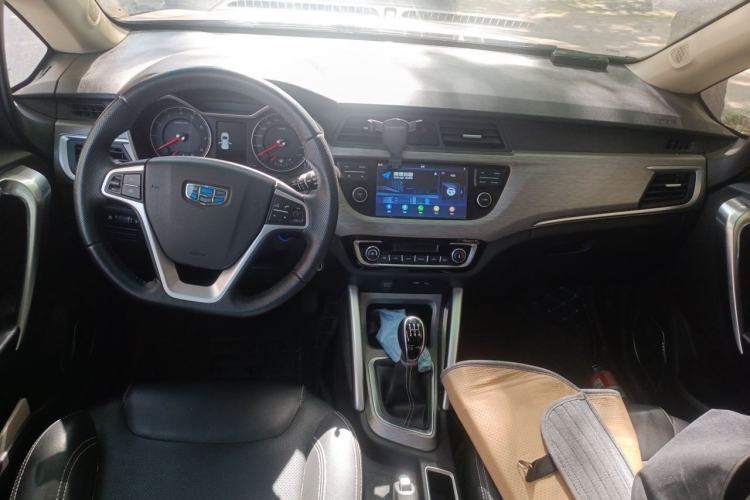Used Geely Auto Vision X3 2017 1.5L Manual Luxury Model Center Console